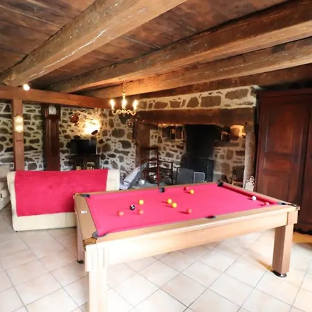 度假居 De Caractere Avec Billard, Cheminee, Jardin Clos Et Animaux Acceptes - Fr-1-742-611 Ydes